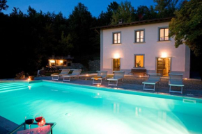 VILLA LE BALZE Tuscany, private pool, property fenced, pet allowed. Poppi